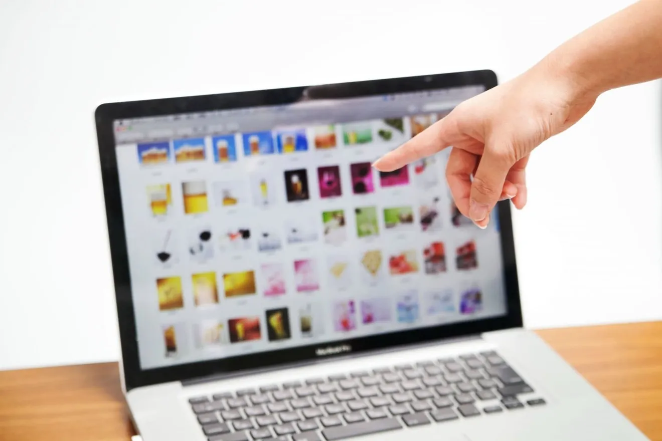 求人サイトで使える無料素材サイトを紹介｜写真・イラスト・テンプレート