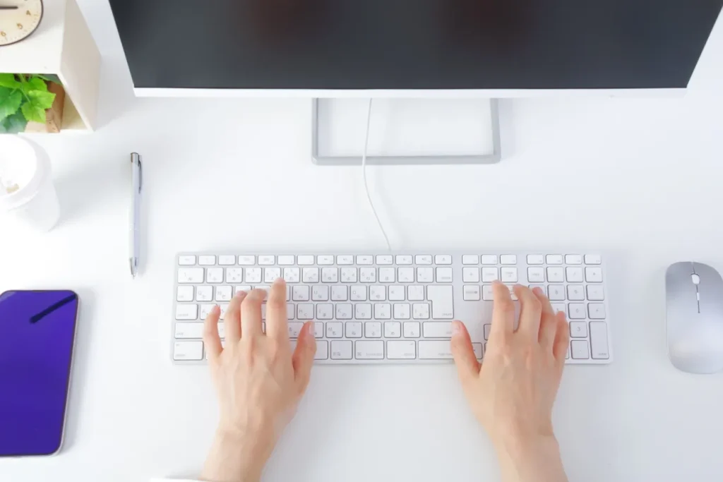 求人サイトの開発先を調べている人